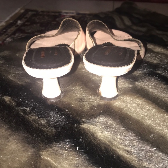 Sandals - Picture 3 of 4